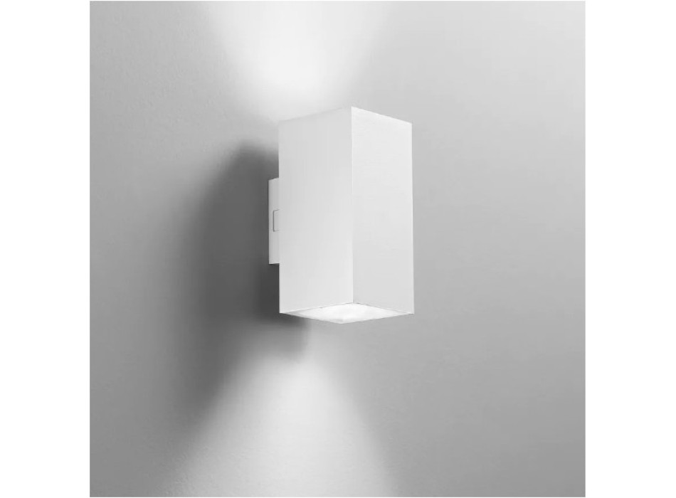 Quadratische, weiße LED-Wandleuchte mit Doppelabstrahlung, 2 x 8 W, 1960 lm Farbtemperatur, Schutzart IP65, 7,8 x 9,9 x 16 cm