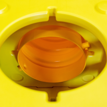 Castello B Baukastenspiel mit 2 Häusern, 2 Würfeln und 4 Tunneln