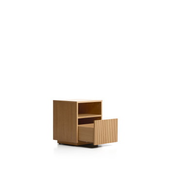 Helvine Nachttisch mit einer Schublade, Eichenfurnier, 45 x 52 cm, FSC 100 %