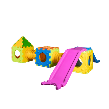 Würfelförmiges Spielzeugmodell E - Baukastenspiel mit 1 kleiner Rutschleiter, 2 Würfeln und 1 Haus.