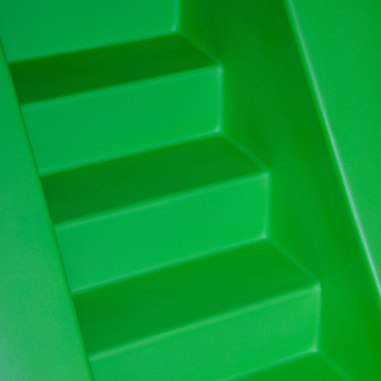 Würfelspielzeug Modell L2000 – modulares Spiel mit 1 großer Rutsche und 1 Würfel.