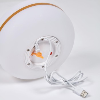 Teetischlampe aus Polyethylen und Metall mit Polyethylen und Metall mit Finish