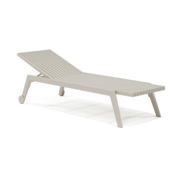 Sonnenliege aus Polypropylen von SPRITZ Vondom