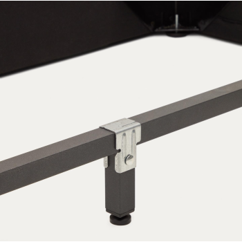 Martina Bett mit abnehmbarem Bezug aus ecrufarbenem Lammfell 