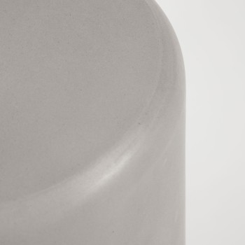 Taimi Outdoor-Fußhocker aus Beton