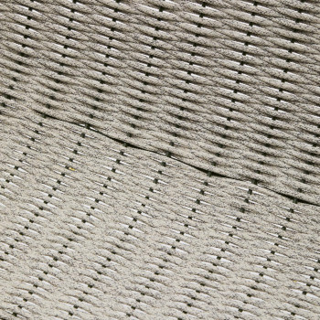 Stapelbarer Sessel Maurina aus verzinktem Stahl