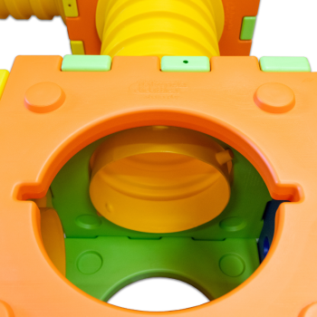 Quadrotto-Modulspiel bestehend aus 4 Würfeln und 4 Tunneln.