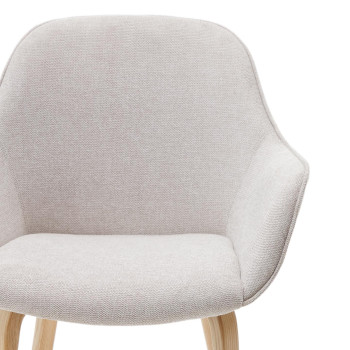 Aleli-Stuhl aus beigem Chenille und Beinen aus massivem Eschenholz mit natürlichem Finish