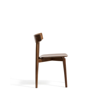 Evera-Stuhl aus Eichenfurnier mit Finish