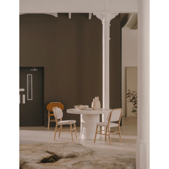 Helda Stuhl aus Chenille und massiver Eiche DIE FORM