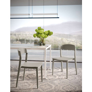 MIRA Polypropylenstuhl von Ingenia Casa