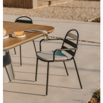 Joncols Stuhl aus lackiertem Aluminium THE SHAPE