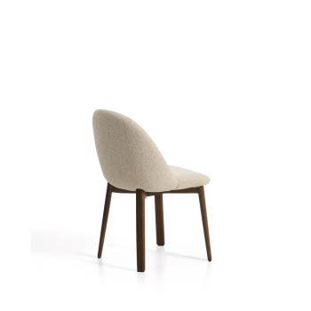 Meila-Stuhl aus beigefarbenem Chenille und Beinen aus massiver Eiche mit Walnuss-Finish