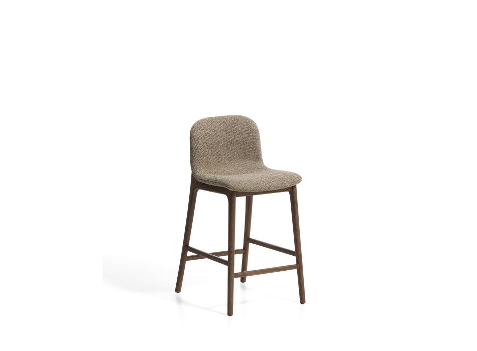 Elnor-Hocker aus braunem Chenille mit Beinen aus massiver Eiche in Walnussoptik, 65 cm