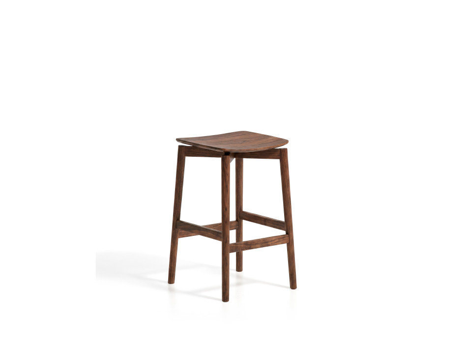 Evera-Hocker aus Eichenfurnier mit Finish