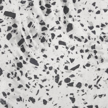 Jenell Hocker auf der Terrasse