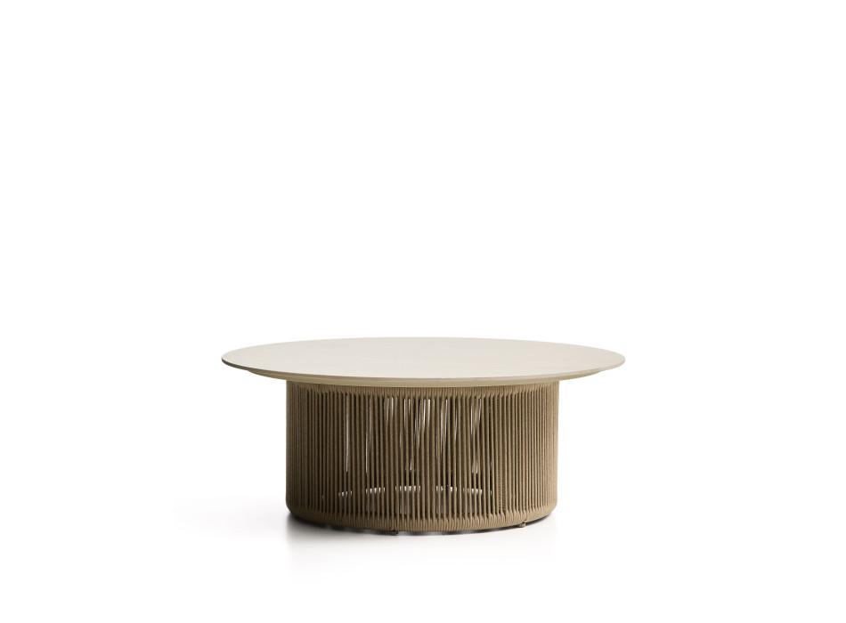 Orosei Outdoor-Couchtisch aus Sinterstein, ecrufarbenem Aluminium und beigefarbenem Seil, Ø 90 cm