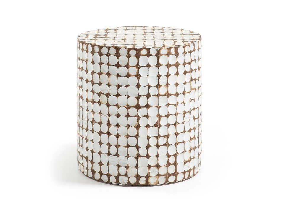 Necoco Couchtisch aus massivem Mangoholz und Kokosnussschalen