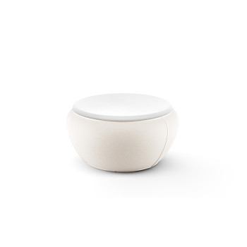 Vela Sessel von Plust